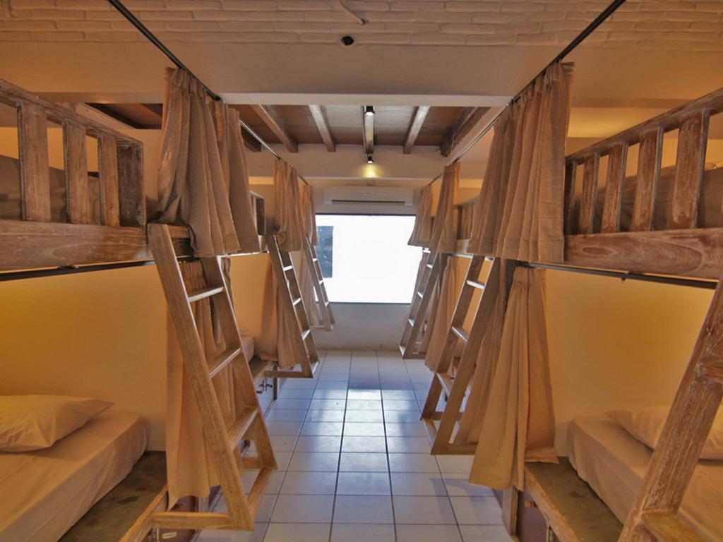 Kayun Hostel Downtown Kuta Lombok Pokoj fotografie